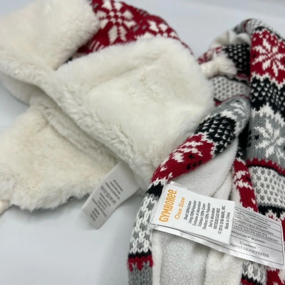 Girls hat& scarf set by Gymboree